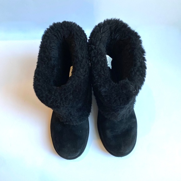 UGG Patten Black Shearling Winter Boots SIZE 8 retired and rare! Uggs! - Picture 4 of 7